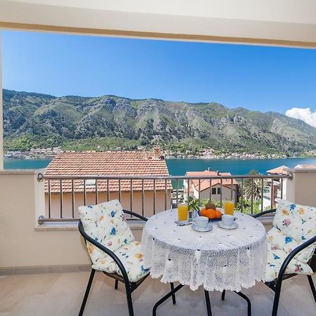 Apartments Castello โกตอร์ ภายนอก รูปภาพ