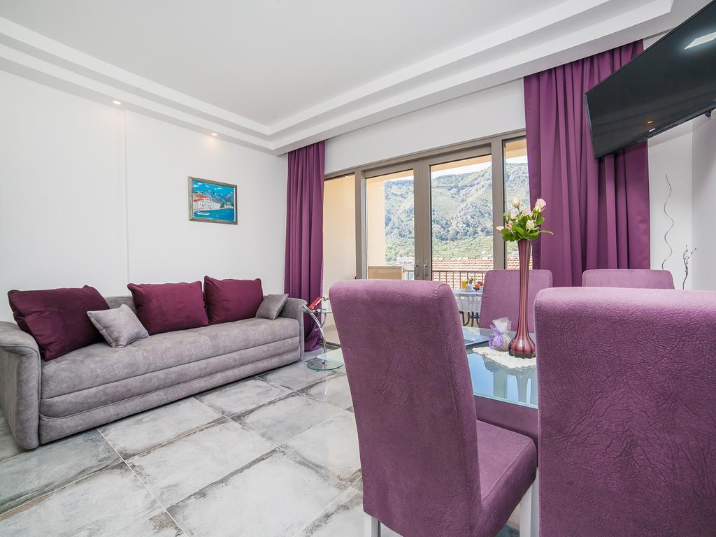 Apartments Castello โกตอร์ ภายนอก รูปภาพ
