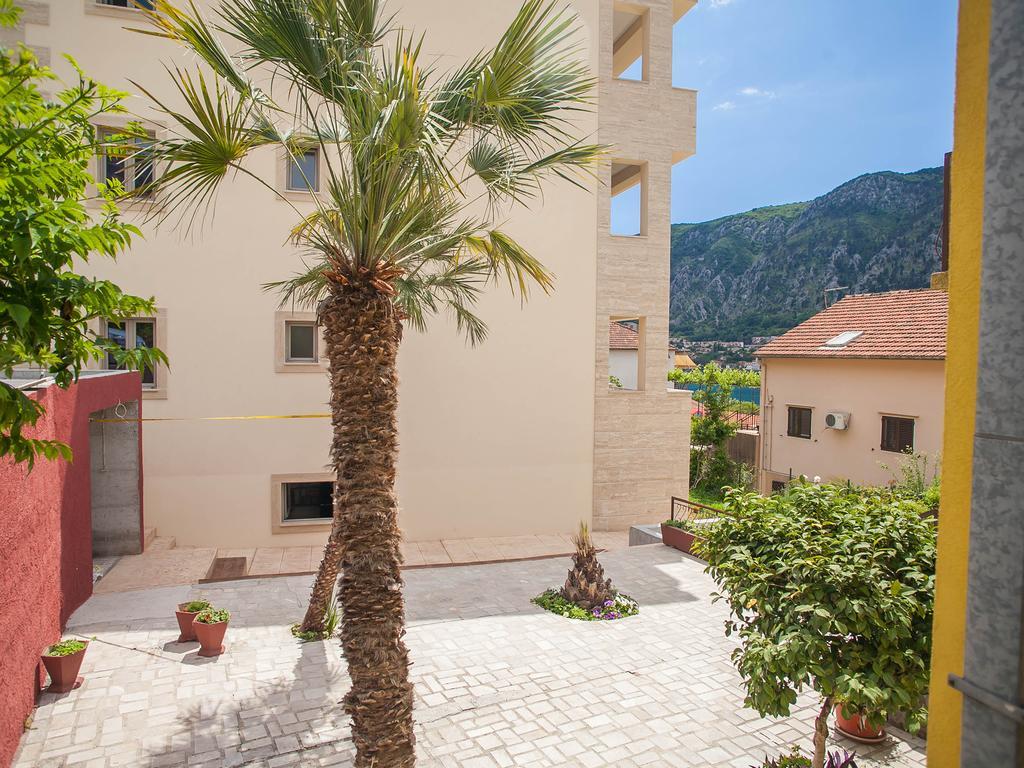 Apartments Castello โกตอร์ ภายนอก รูปภาพ